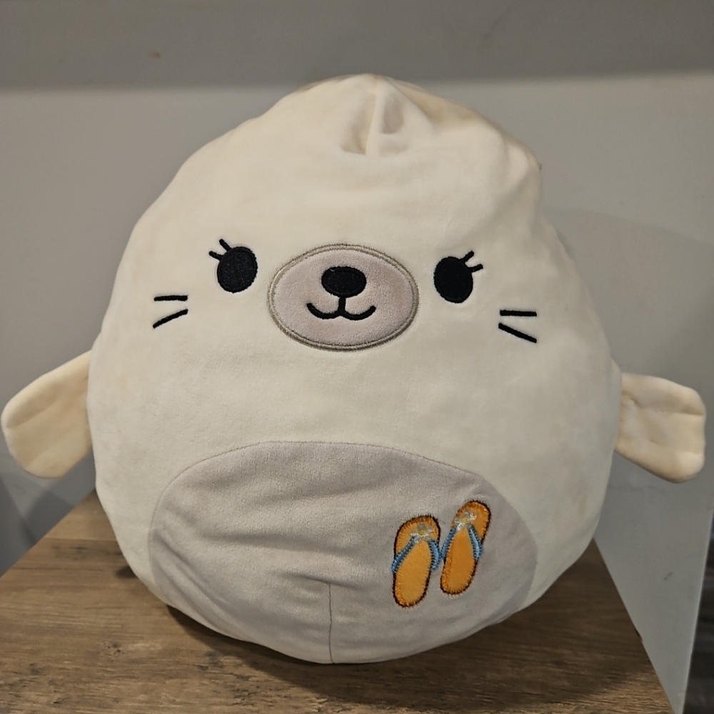 Squishmallows Lucille Seal 12" Inch 2019 White Sandle Plush Animal NWOT